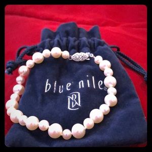 Pearl bracelet